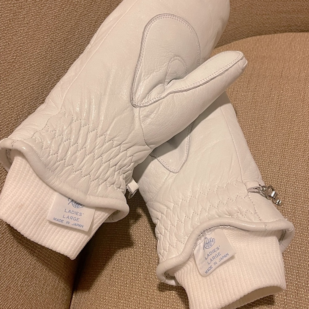 Roffe Leather mittens